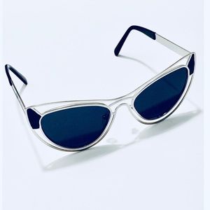 🔥Vintage Cate-Eye Metal Frame Sunglasses